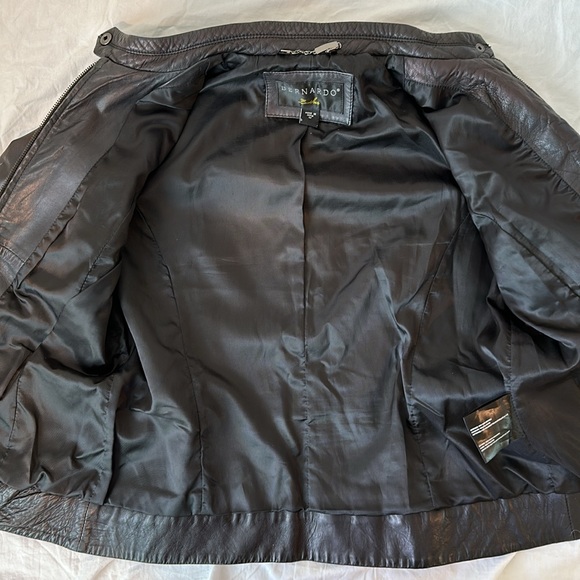 Bernardo Black leather jacket - Picture 4 of 6